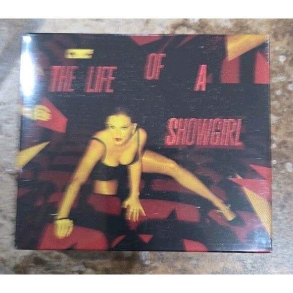 Taylor Swift  THE LIFE OF A SHOWGIRL CD It’s Frightening  W/ Heart keychain - Picture 1 of 3